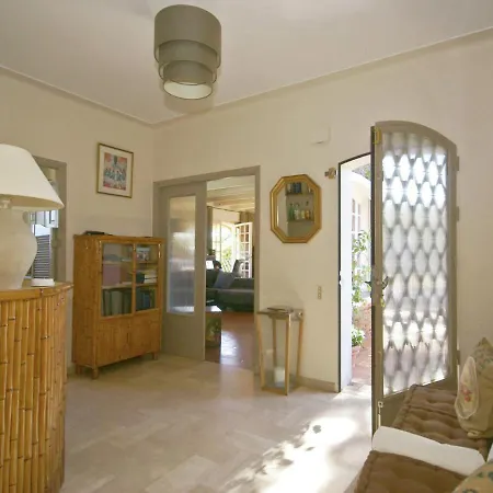 Modern Holiday Home With Private Garden Holiday home *