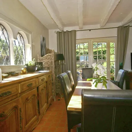 Modern Holiday Home With Private Garden Holiday home *
