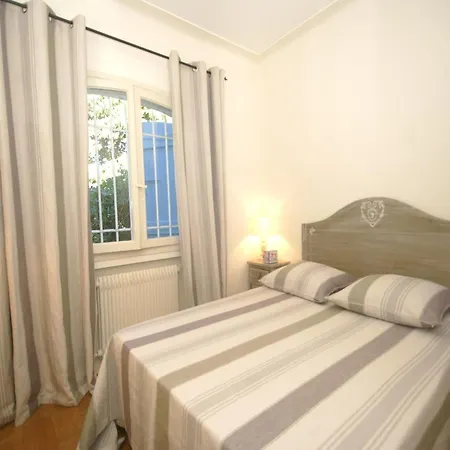 Casa de Férias In Near Beaches & Pool Saint-Tropez