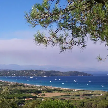 Casa de Férias In Near Beaches & Pool