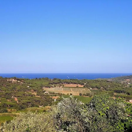 In Near Beaches & Pool Casa de Férias Saint-Tropez