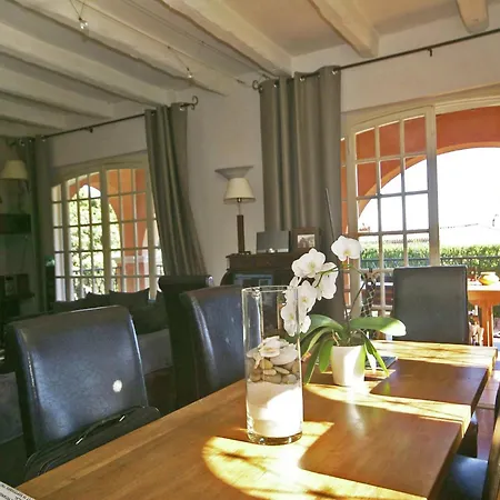 In Near Beaches & Pool *