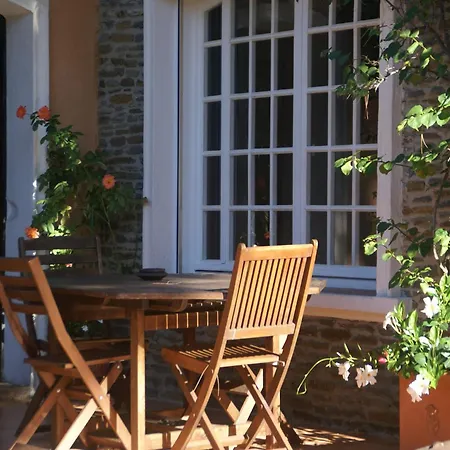 Casa de Férias In Near Beaches & Pool *